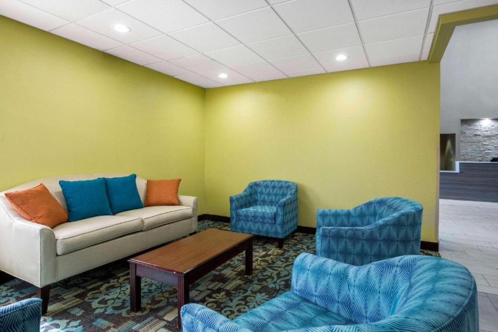 Quality Inn & Suites Arnold - St Louis Εξωτερικό φωτογραφία